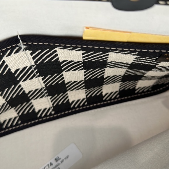 NWOT Dooney & Bourke Large Tassel Zip Top Bag Black Off White Check - Picture 5 of 11